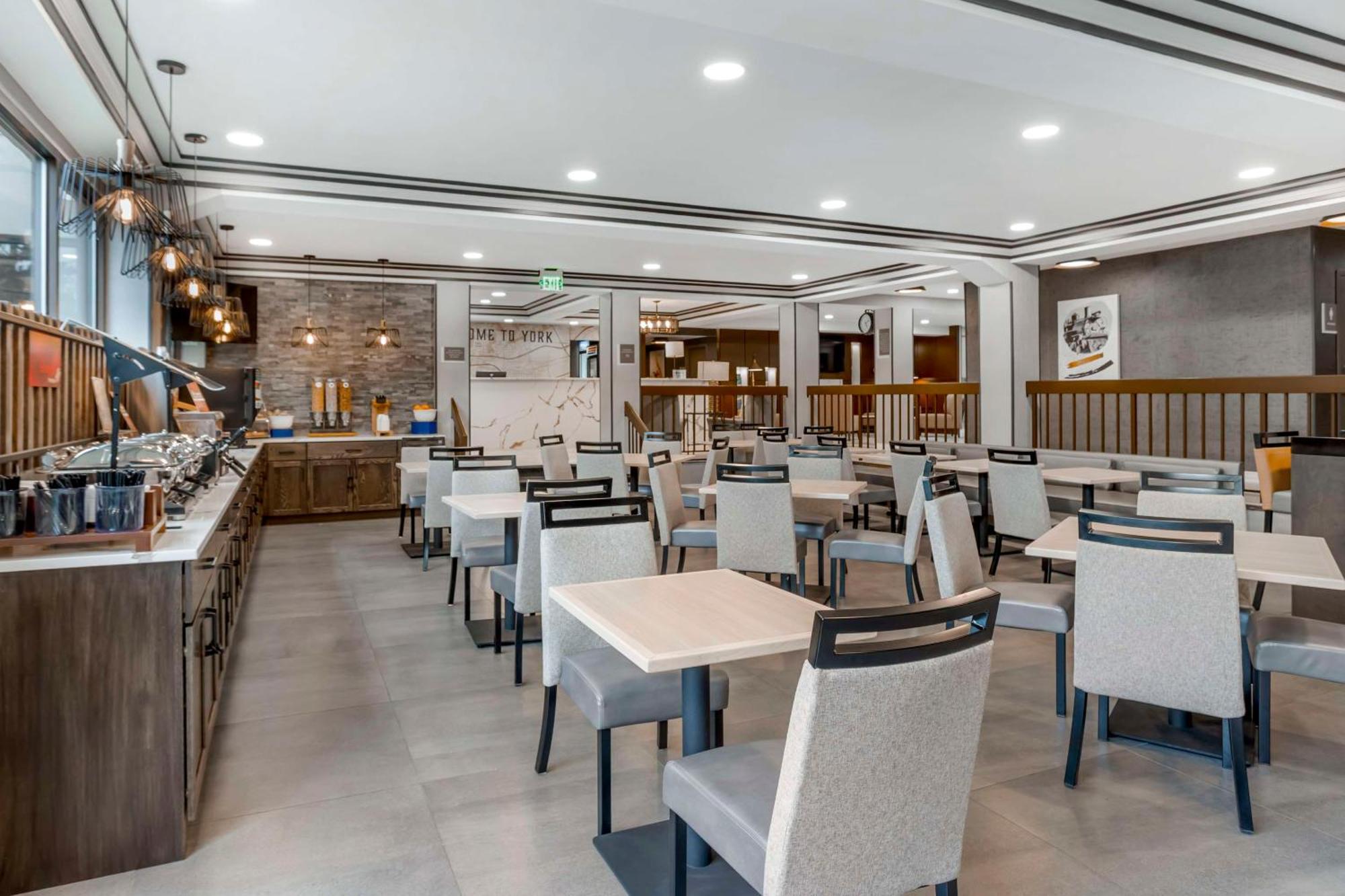 Best Western Plus Heritage Rail Inn & Suites York Εξωτερικό φωτογραφία