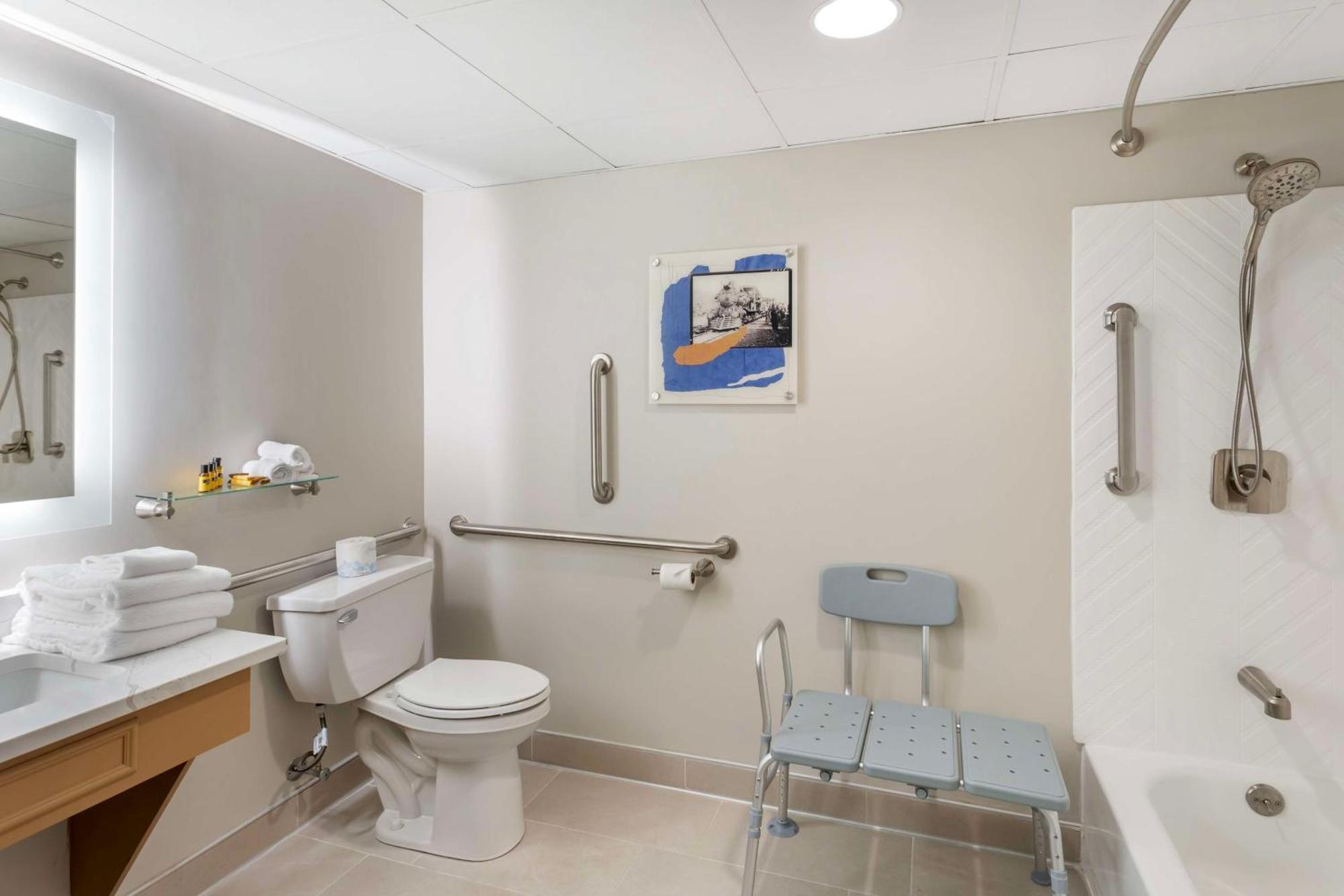 Best Western Plus Heritage Rail Inn & Suites York Εξωτερικό φωτογραφία