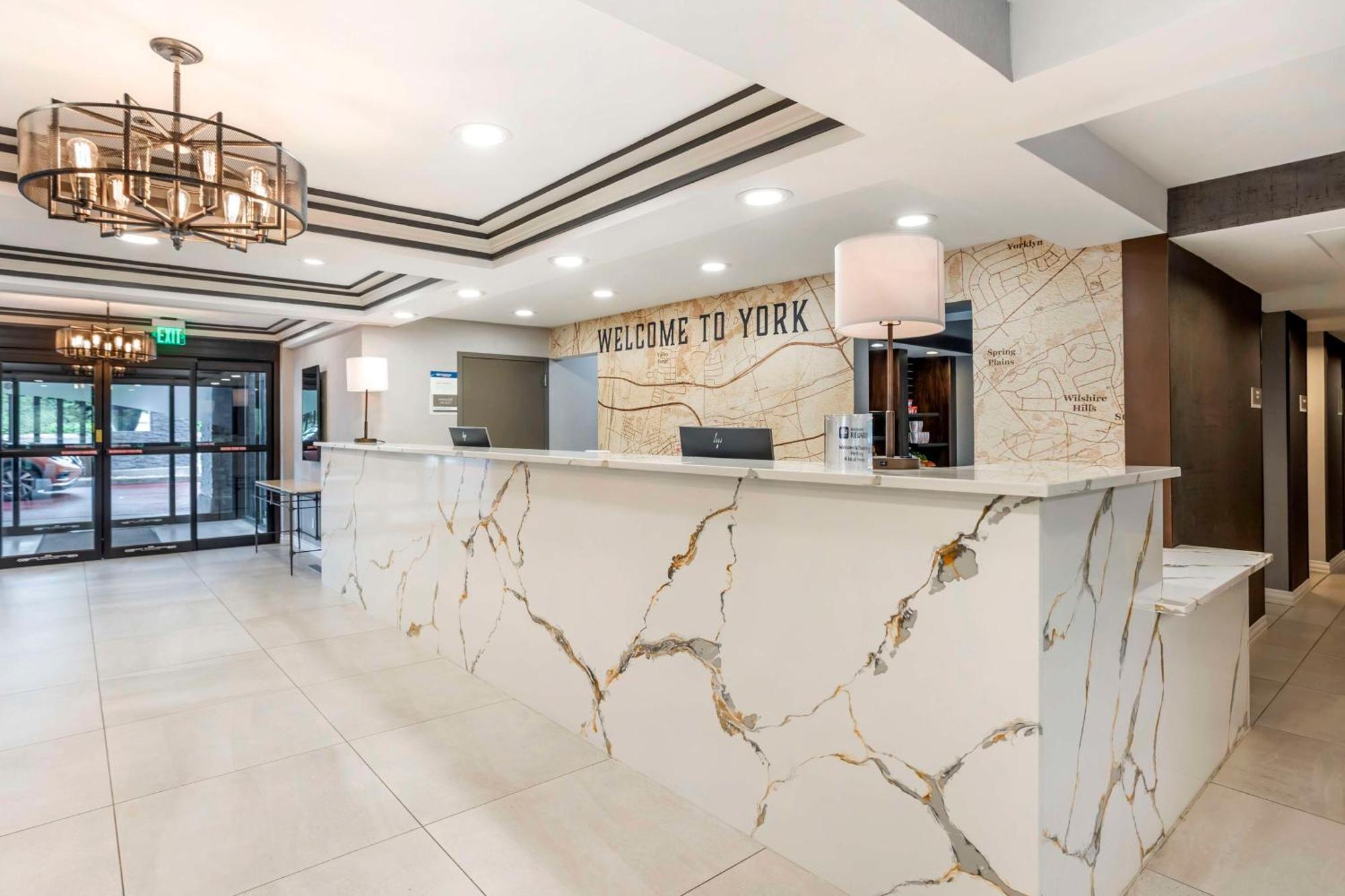 Best Western Plus Heritage Rail Inn & Suites York Εξωτερικό φωτογραφία