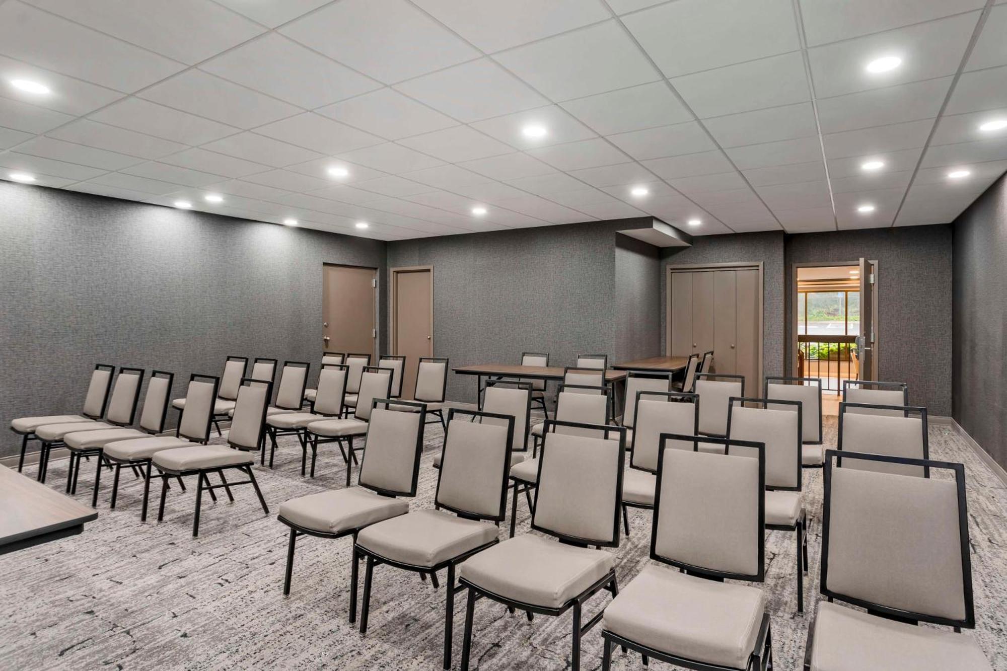 Best Western Plus Heritage Rail Inn & Suites York Εξωτερικό φωτογραφία