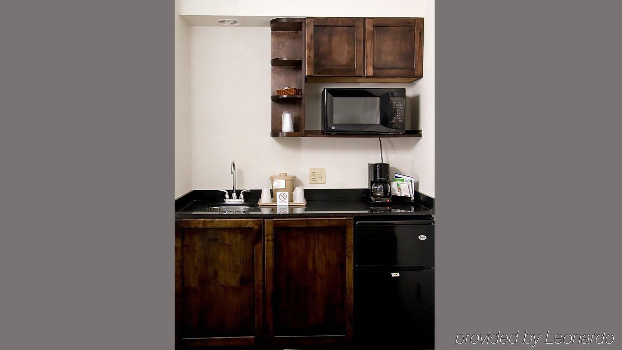 Best Western Plus Heritage Rail Inn & Suites York Εξωτερικό φωτογραφία